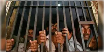 Read more about - Indian Prisoners | সারা বিশ্বে বিচারাধীন হিসেবে বন্দি রয়েছে দশ হাজারেরও বেশি ভারতীয়!