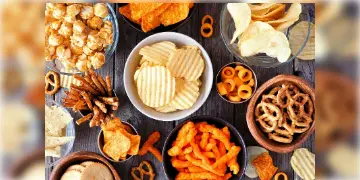 Read more about - Packaged Food | রোজ খাচ্ছেন চিপস, কেক,প্যাকেজড জুস? এখনই লাগাম না টানলে হতে পারে বিপদ! প্যাকেটজাত খাদ্য ও পানীয় নিয়ে ভয়াবহ রিপোর্ট দিলো ICMR!