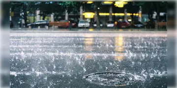 Read more about - Weather Update | কাটছে ঘূর্ণাবর্তের কালো মেঘ, ছিটেফোঁটা বৃষ্টির আশঙ্কা মহানগরীতে, একনজরে আজকের আবহাওয়া