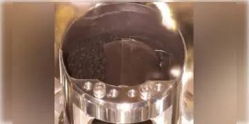 Read more about - অবিকল কফিদানার মতোই দেখতে, মহাকাশযানের ক্যাপসুল থেকে পাওয়া বস্তু আসলে কী জানেন?