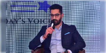 Read more about - Zyber 365 | ব্যবসা শুরুর মাত্র ৩ মাসের মধ্যেই ১.২ বিলিয়ন লাভ! জানুন অন্যতম ভারতের সর্বকনিষ্ঠ ধনকুবের  ২৭ বছরের পার্ল কাপুরের সাফল্যের কাহিনী!