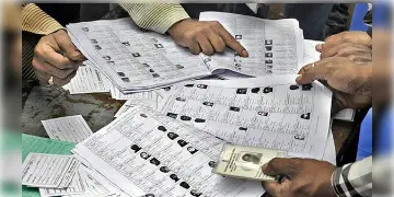 Read more about - TMC | 'ভুতুড়ে ভোটার' বাছতে হিমশিম খাচ্ছে শাসক দল, ভুত তাড়াতে তৈরী তৃণমূলের 'পঞ্চবাণ'!