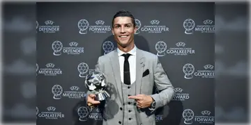 Read more about - CR7-UEFA | আর একটি গোল করলেই ৯০০ গোলের মাইলফলক স্পর্শ করবেন CR7! রোনাল্ডোকে বিশেষ পুরস্কারে সম্মানিত করবে উয়েফা