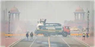 Read more about - Delhi | দিল্লির বাতাস 'অতি খারাপ'! গড় AQI ৩৫৫! পরিবর্তন হলো সরকারি দপ্তরের কাজের সময়!