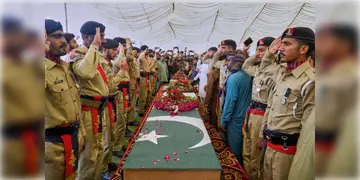 Read more about - India-Pakistan | ক্ষতির কথা স্বীকার করলো পাকিস্তান! ভারতের প্রত্যাঘাতে মৃত্যুর সংখ্যা জানালো পাক সেনা!