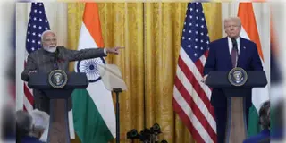 Read more about - Donald Trump | 'ভারতের সঙ্গে বাণিজ্য নিয়ে আলোচনা নয়', বিশ বাঁও জলে ভারত-আমেরিকা বাণিজ্য চুক্তির ভবিষ্যৎ!