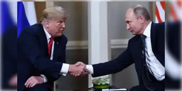 Read more about - Trump-Putin | 'আগামী দিনে ক্রেমলিন যেন আর যুদ্ধ না বাড়ায়', পুতিনকে ফোন করে বার্তা হবু মার্কিন প্রেসিডেন্ট ট্রাম্পের