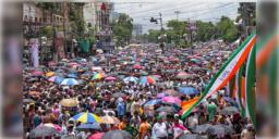 Read more about - Kolkata Traffic | শহরে তিনটে ২১ শে জুলাই শভা, জানুন আজ কোন কোন রাস্তা? কোথায় থাকবে কেমন ট্রাফিক?