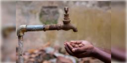 Read more about - Water Crisis | কমছে গঙ্গা-সহ ভূগর্ভস্থ জলস্তর! এদিকে গরমে কলকাতায় দৈনিক জলের চাহিদা বেড়েছে ৩ গুণ! জল সংকটের মুখে দেশের অধিকাংশ!