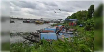 Read more about - Cyclone Remal | সর্বোচ্চ বেগ ছিল ১২০ কিমি! লাগাতার বৃষ্টির জেরে জলমগ্ন রাস্তা-মেট্রোর লাইন! হয়েছে মৃত্যুও! কতটা তান্ডব চালালো ঘূর্ণিঝড় রেমাল?