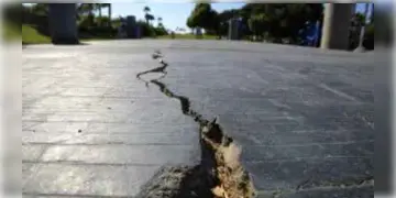 Read more about - ফের ভয়াবহ ভূমিকম্পের কবলে ইন্দোনেশিয়া, সুনামি নিয়ে জারি করা হয়েছে সতর্কতা