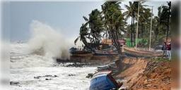 Read more about - বন্ধ মুম্বই বিমানবন্দর, আজ রাতেই গুজরাত উপকূলে ২০০ কিমি বেগে আছড়ে পড়তে পারে ঘূর্ণিঝড় 'তাউকতাই '