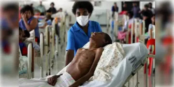 Read more about - HIV | আগামী ৫ বছরে ভয়াবহ রূপ ধারণ করবে HIV! ১ কোটিরও বেশি মানুষ হতে পারেন আক্রান্ত, মৃত্যুর সম্ভাবনা ৩০ লক্ষের!