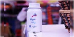 Read more about - আমেরিকা-কানাডায় বন্ধ হয়ে গিয়েছে জনসন বেবি পাউডারের বিক্রি! ভারতে এখনও চালু থাকায় প্রশ্ন তুলেছে বিভিন্ন মহল