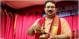 Read more about - ইংল্যান্ডে বসে এক বাঙালি চিকিৎসকের চণ্ডীপাঠ, মহালয়ার আগেই সুদূর টেমসের পাড়ে শুরু শারদ উৎসব