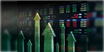 Read more about - Share Market | আদানির 'ঘুষ'কাণ্ডের ধাক্কা সামলে ঘুরে দাঁড়ালো শেয়ার বাজার! বাড়লো সেনসেক্স  ও নিফটি৫০র সূচক