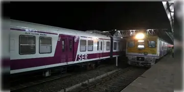 Read more about - Howrah-Amta Train | বাড়ি ফেরার পথে ভোগান্তি! দক্ষিণ–পূর্ব রেলের হাওড়া–আমতা শাখায় বন্ধ ট্রেন চলাচল