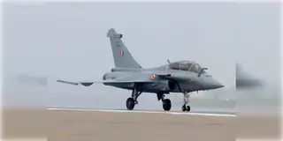 Read more about - Indian Air Force | F35 বা SU57 নয়, বায়ুসেনার শক্তি বাড়াতে রাফালের ভারতের!