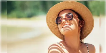 Read more about - Skin care: ত্বকে সানস্ক্রিন মাখার সঠিক নিয়ম জানুন