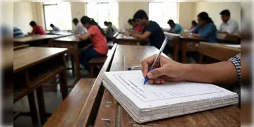 Read more about - HS EXAM | চাইলেও মিলবে না লুজ শিট! চতুর্থ সেমিস্টারের পরীক্ষার আগে ঘোষণা উচ্চ মাধ্যমিক শিক্ষা সংসদের