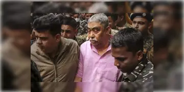 Read more about - Anubrata Mandal | গরু পাচার মামলায় দু’বছর পর জেল থেকে মুক্তি পাচ্ছেন তৃণমূল নেতা অনুব্রত মণ্ডল