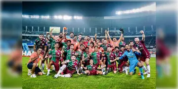Read more about - East Bengal vs Mohun Bagan । ট্রমাটিক ম্যাচের ড্রামাটিক শেষ, ম্যাকলেরেনের ১ গোলে ডার্বি জিতলো মোহনবাগান