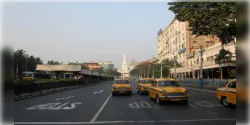 Read more about - Weather Update | ধীর পায়ে শীত নামছে মহানগরীতে, একনজরে কলকাতার আজকের আবহাওয়া আপডেট
