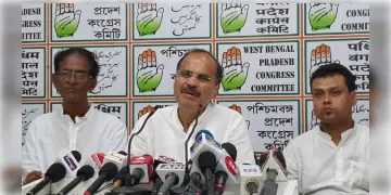 Read more about - টেট-প্রার্থীদের পাশে দাঁড়ালেন অধীর চৌধুরী, আন্দোলনকারীদের উপর পুলিশের অত্যাচার জল্লাদের সঙ্গে তুলনা