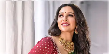 Read more about - টলিউড অভিনেত্রী শুভশ্রী গাঙ্গুলীর জন্মদিন, মধ্যরাতে জোড়া কেক কেটে ঘরোয়াভাবে জন্মদিন পালন করলেন