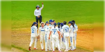 Read more about - Indian Women Cricket Team । পুরুষদের পর এবার জয় মহিলাদের! টি-টোয়েন্টি বিশ্বকাপের পর প্রোটিয়াদের হারিয়ে টেস্ট জিতলো ভারত!
