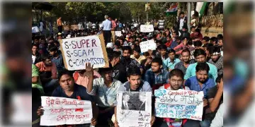 Read more about - রাজ্যে গ্ৰুপ-ডি নিয়োগে অভিযুক্তকে দ্রুত ডেকে সিবিআই তদন্ত শুরুর নির্দেশ আদালতের