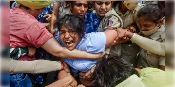 Read more about - Wrestler Protest | কুস্তিগীরদের দীর্ঘ আন্দোলন ছেড়ে এবার রেলের চাকরিতে সাক্ষী? কী বললেন কুস্তিগীর?