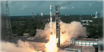 Read more about - ISRO | এক বছরে তিনবার সফল উৎক্ষেপণ! স্বাধীনতা দিবসের পরের দিনই দুটি স্যাটেলাইট উৎক্ষেপণ করলো ইসরো
