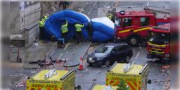 Read more about - Liverpool | লিভারপুলের বিজয়যাত্রার মিছিলে ভয়াবহ দুর্ঘটনার! অনুরাগীদের পর পর উড়িয়ে দিলো গাড়ি!