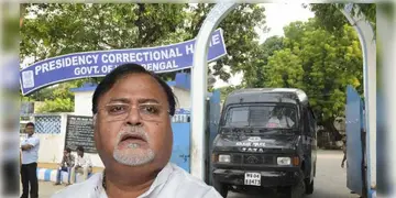 Read more about - Partha Chatterjee | অসুস্থ্য পার্থ চট্টোপাধ্যায়! প্রেসিডেন্সি সংশোধনাগারে হাজির SSKM হাসপাতলের বিশেষজ্ঞ চিকিৎসকের দল