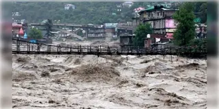 Read more about - Himachal Pradesh | লাগাতার বন্যা-ভূমিধসের জেরে হিমাচলে মৃতের সংখ্যা বেড়ে ৭৮! আহত ১১৫!