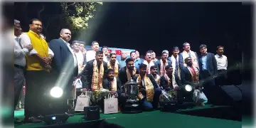 Read more about - Santosh Trophy Winner | মিলছে একের পর এক স্বীকৃতি, সন্তোষ ট্রফিজয়ীদের র্যাম্পে হাঁটালো IFA, উপহারে মিললো সোনার লকেট