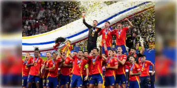 Read more about - Euro Cup 2024 । চতুর্থবার ইউরো কাপের খেতাব জয় করল স্প্যানিশ আর্মাডা! ইংল্যান্ডের বিরুদ্ধে ২-১ গোলে ২০২৪ ইউরো কাপ জয় স্পেনের!