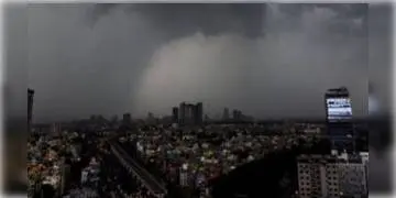 Read more about - দক্ষিণবঙ্গে ফের বাড়বে প্রবল বৃষ্টি, উপকূলীয় জেলাগুলোতেও ভারী বৃষ্টির সম্ভাবনা রয়েছে