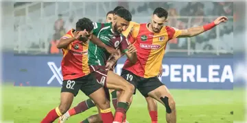 Read more about - Kolkata Derby | আশঙ্কা সত্যি করে পিছিয়ে গেল কলকাতা লিগের ডার্বি! ইস্টবেঙ্গল-মোহনবাগান মুখোমুখি হচ্ছে কবে?