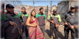 Read more about - Jyoti Malhotra | AK৪৭ হাতে পাকিস্তানে জ্যোতি মালহোত্রাকে ঘিরে ৬জন! স্কটিশ ইউটিউবারের ভিডিওতে চাঞ্চল্যকর দৃশ্য!
