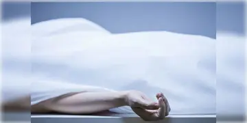 Read more about - Unnatural Death । যাচ্ছিলেন বেনারস, কলকাতাতেই মৃত্যুর কবলে জার্মান পর্যটক