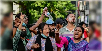 Read more about - Bangladesh | কোটা অবসানের ডাকে রাস্তায় পড়ুয়ারা, বাংলাদেশে ‘লং মার্চ টু ঢাকা’ অভিযানে লাঠিচার্জ পুলিশের