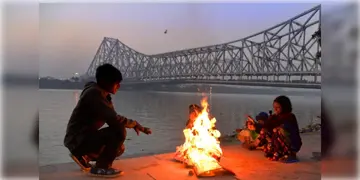 Read more about - WB Weather | মরশুমের সবচেয়ে শীতলতম আজ! ১৫তে নামলো তাপমাত্রার পারদ! সোমবারই বৃষ্টির সম্ভাবনা একাধিক জেলায়
