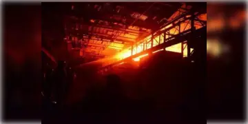 Read more about - Maharashtra Factory Blast | মহারাষ্ট্র্রের ভান্ডারায় অর্ডন্যান্স ফ্যাক্টরিতে বিস্ফোরণ! একাধিক জনের মৃত্যুর আশঙ্কা!
