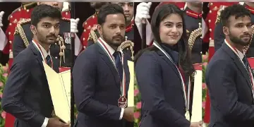 Read more about - Khel Ratna Award | খেলরত্ন সম্মান পেলেন মনু ভাকের-গুকেশ-নবদীপ! রাষ্ট্রপতির হাত থেকে বিশেষ সম্মান পেলেন বাংলার সাঁতারু সায়নী