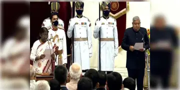 Read more about - Jagdeep Dhankhar: দ্রৌপদীর উপস্থিতিতে শপথ দেশের ১৪তম উপ-রাষ্ট্রপতির
