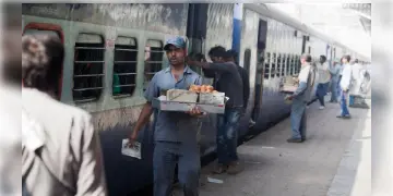 Read more about - Hawkery In Train | লোকাল ট্রেনে আর পাওয়া যাবেনা সস্তার মুখরোচক খাবার! রেল হকারিতেও এবার বেসরকারীকরণ!