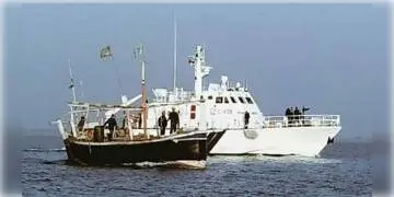 Read more about - তামিলনাড়ুর সমুদ্রতটে  ১০০কেজি হেরোইন বাজেয়াপ্ত! পাকিস্তান থেকে পাচার হচ্ছিল শ্রীলঙ্কার নৌকায় করে।