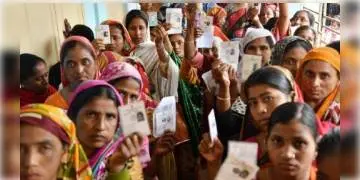 Read more about - রাতভর বোমাবাজি পটাশপুরে,  প্রথম দফার ভোট শুরুর আগেই উত্তপ্ত বঙ্গ